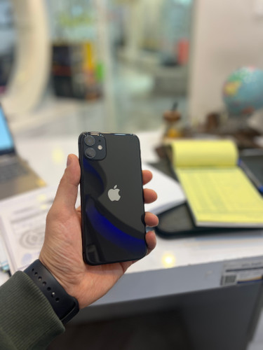 آیفون 11 کارکرده/ 128گیگ /دوسیم کارت / (فروشگاه ستینگ)